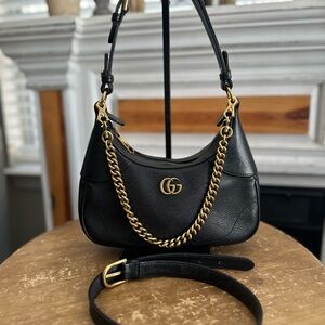 Gucci Black Leather Mini Shoulder Bag with Gold Chain
